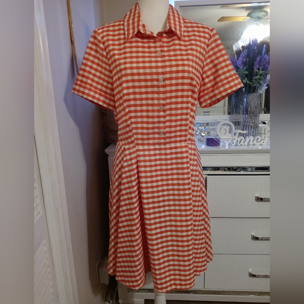Dress - Picture 2 of 2